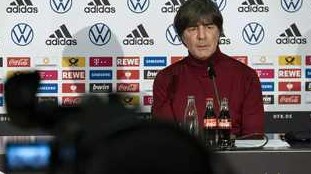 Йоаҳим Лёв ўрнини ким эгаллайди?