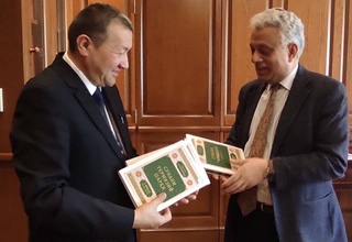 Оксфорд ислом тадқиқотлар марказида "Сунани Термизий шарҳи" тақдимоти ўтказилди