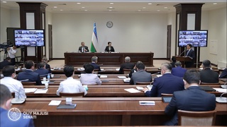 Kadastr agentligi direktorining axboroti eshitildi