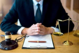 Давлат ҳисобидан юридик ёрдам олувчи шахслар доираси белгиланди