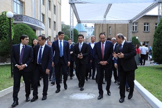 Oʻzbekiston xalqaro islomshunoslik akademiyasida “Islom – salomatlik targʻibotchisi” mavzusida konferensiya oʻtkazildi