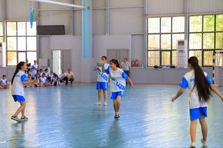 Гандболистки Навоийской области оспаривали почетный трофей