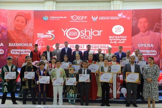 В Навои завершился региональный этап конкурса Голоса молодежи «Bo'zatov FEST»