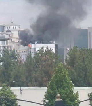 Юнусободда янги қурилаётган бинода ёнғин чиқди