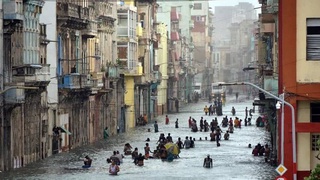 Связанные с водой стихийные бедствия - следствие изменения климата