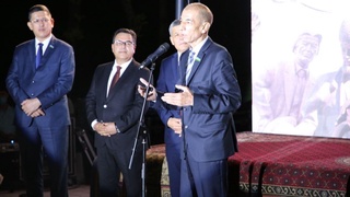 Адиблар хиёбонида “Халқ юраги” ҳужжатли фильмининг намойиши ҳамда шоир ва ёзувчиларга бағишланган 24 серияли лойиҳа тақдимоти бўлиб ўтди