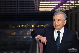 President visits Tashkent City Mall