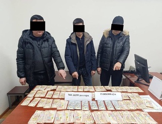 В Каракалпакстане задержаны налоговые инспекторы за вымогательство денежных средств