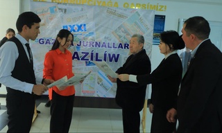 ҚМУ да келеси жыл ушын газета-журналларға жазылыў даўам етпекте