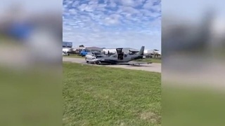 Texasda samolyot bilan avtomobil to'qnashib ketdi