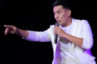 Сўз устаси қиёфасидан қимор ўйинларини реклама қилишда фойдаланилгани аниқланди