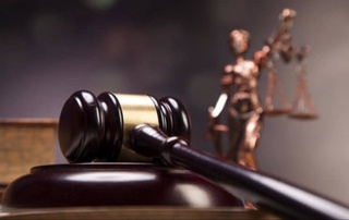 Мирзаобод тумани собиқ ҳокими жиноий жавобгарликка тортилди