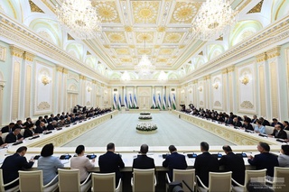 Президент: "Янгиланган Конституциямизнинг чинакам муаллифи халқимиз бўлди, деб айтишга барча асосларимиз бор"