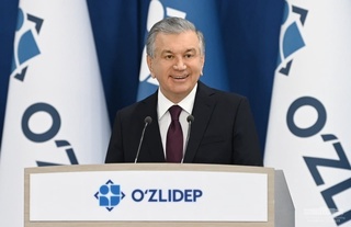 Шавкат Мирзиёев провел встречу с джизакскими избирателями