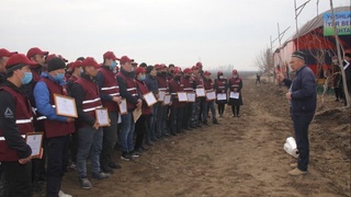 Toʻraqoʻrgʻonda 77 nafar ishsiz yigit-qizga 20 sotixdan yer ajratib berildi