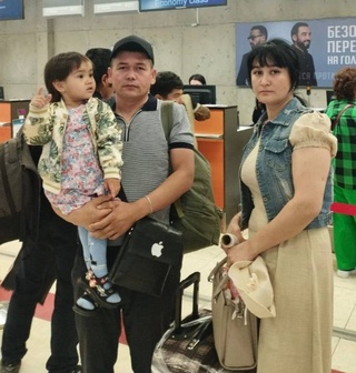 Rossiyada ogʻir vaziyatga tushib qolgan oʻzbekistonliklarga yordam berildi