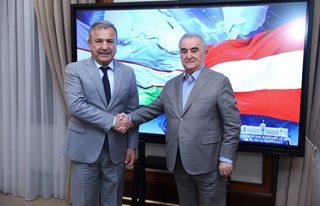 Сенатда Ўзбекистоннинг Австриядаги фахрий консули билан учрашув бўлиб ўтди