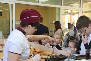 Таълим муассасаларидаги овқатланиш хизматларига солиқ солинадими?