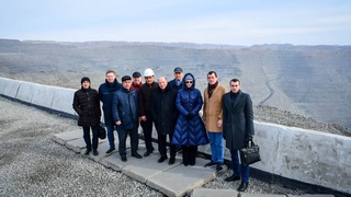 Представители Московского государственного университета посетили навоийский комбинат