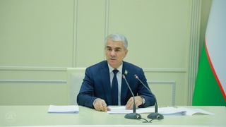 Бухоро вилояти ҳокими Ботир Зарипов вилоятдаги қатор туман ҳокимларини қаттиқ огоҳлантирди