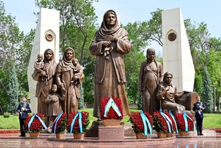 How will the Day of Remembrance and Honors be celebrated in Uzbekistan?