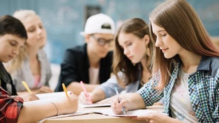 Ўқишни кўчирмоқчи бўлган талаба имтиҳонни фақат Ўзбекистонда топшира олади​