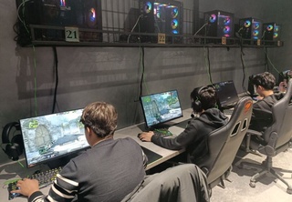 Оқыўшылар киберспортта беллести