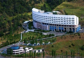 Санаторийларда даволаниш учун йўлланмалар кимларга берилади?