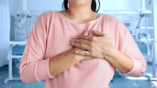 Врач назвал основные симптомы «ковидного хвоста»