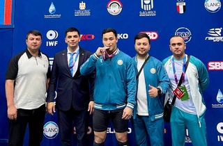 Юные тяжелоатлеты Узбекистана завоевали 2 медали на чемпионате мира в Египте