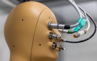 АҚШда нафас оладиган ва терлайдиган робот ишлаб чиқилди