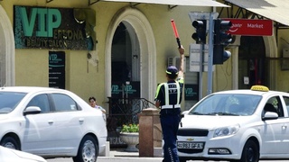 Айыппұл 12 баллдан асып кетсе, жүргізуші көлік жүргізу құқығынан айырылады