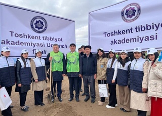 “Ziyolilar bogʻi”ni tashkil etishda boʻlajak shifokorlar ishtirok etdi
