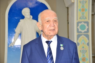 Самарқанд Навоийшунослик мактаби