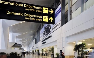 Hindistonda odam savdosi qurboniga aylanish xavfida boʻlgan ayol Oʻzbekistonga qaytarildi