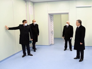 Shavkat Mirziyoyev visits Republican Emergency Care Research Center