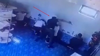 Масжидда 31 ёшли эркак ўзининг дўстини пичоқлади