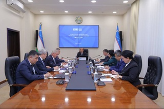 КМИ: намояндагони ваколатдори ҳизбҳои сиёсӣ ба қайд гирифта шуданд