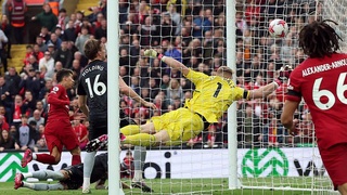 «Ливерпуль» отквитал два гола «Арсенала», Салах смазал пенальти