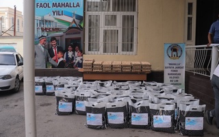 Hayit arafasida namanganlik 200 nafar fuqaroga bayram sovg'asi ulashildi