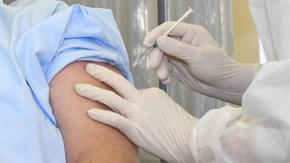 В ВОЗ назвали нуждающиеся в дополнительной прививке от COVID-19 группы