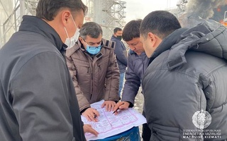 Происшествие на нефтебазе устраняется