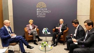 Абдулазиз Камилов ЕХҲТ Бош котиби билан учрашди