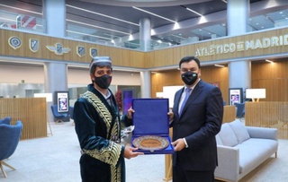 Азиз Абдуҳакимов “Атлетико Мадрид” футбол клуби раҳбарияти билан учрашди