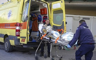 Gretsiya qirg'oqlari yaqinida yuk kemasi cho'kib ketdi