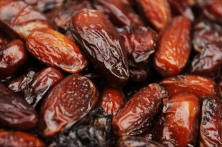 Uzbekistan imported 245 tons of dates from Saudi Arabia