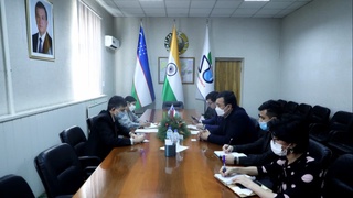 Обсуждены узбекско-индийские отношения в сфере фармацевтики