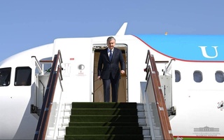 Шавкат Мирзиёев прибыл в Самарканд