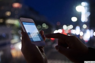 Смартфон ёнида ухлаш нима учун хавфли(ми)?