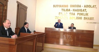 Наманган вилоят судьялари Навоий ва Бобур ҳаёти ва ижоди билан яна бир бор танишди